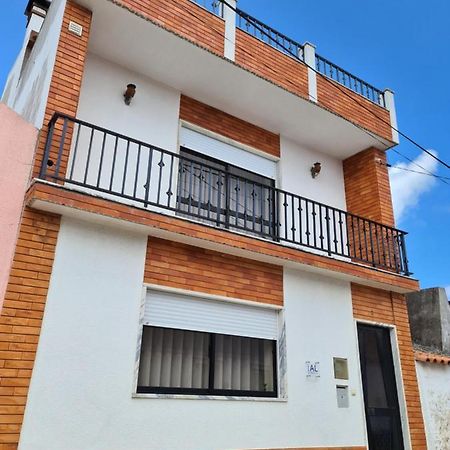 Gomes & Fortunato House Casais Brancos Екстериор снимка