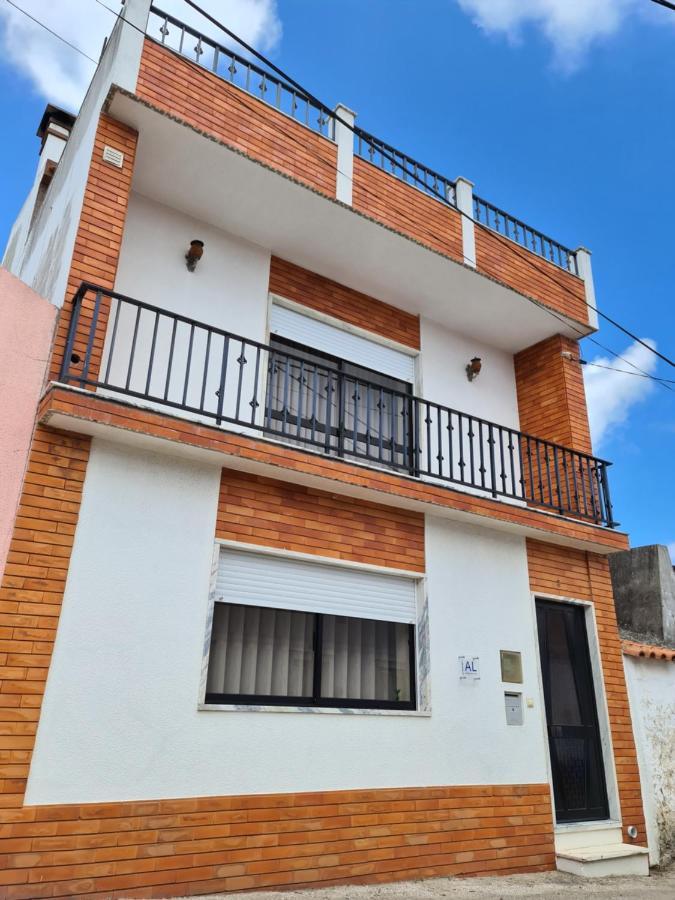 Gomes & Fortunato House Casais Brancos Екстериор снимка