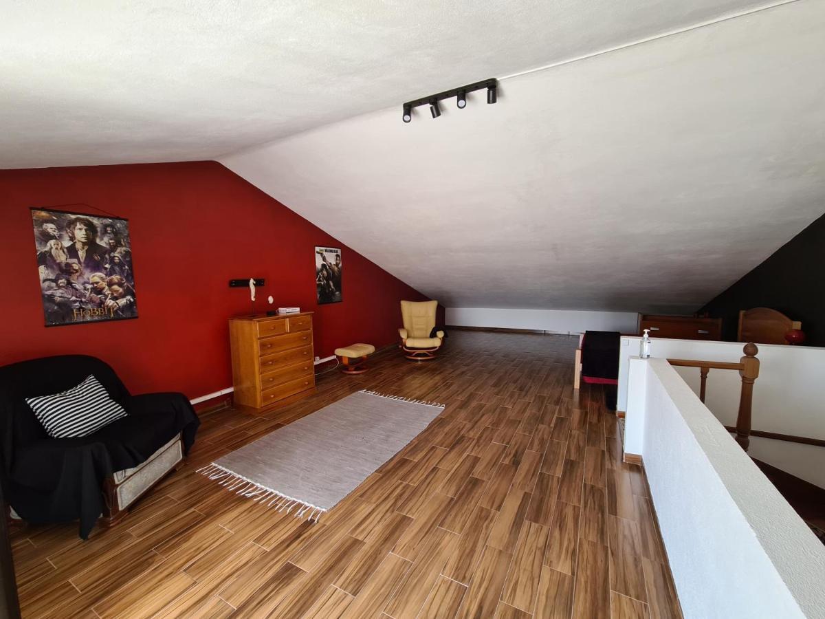 Gomes & Fortunato House Casais Brancos Екстериор снимка