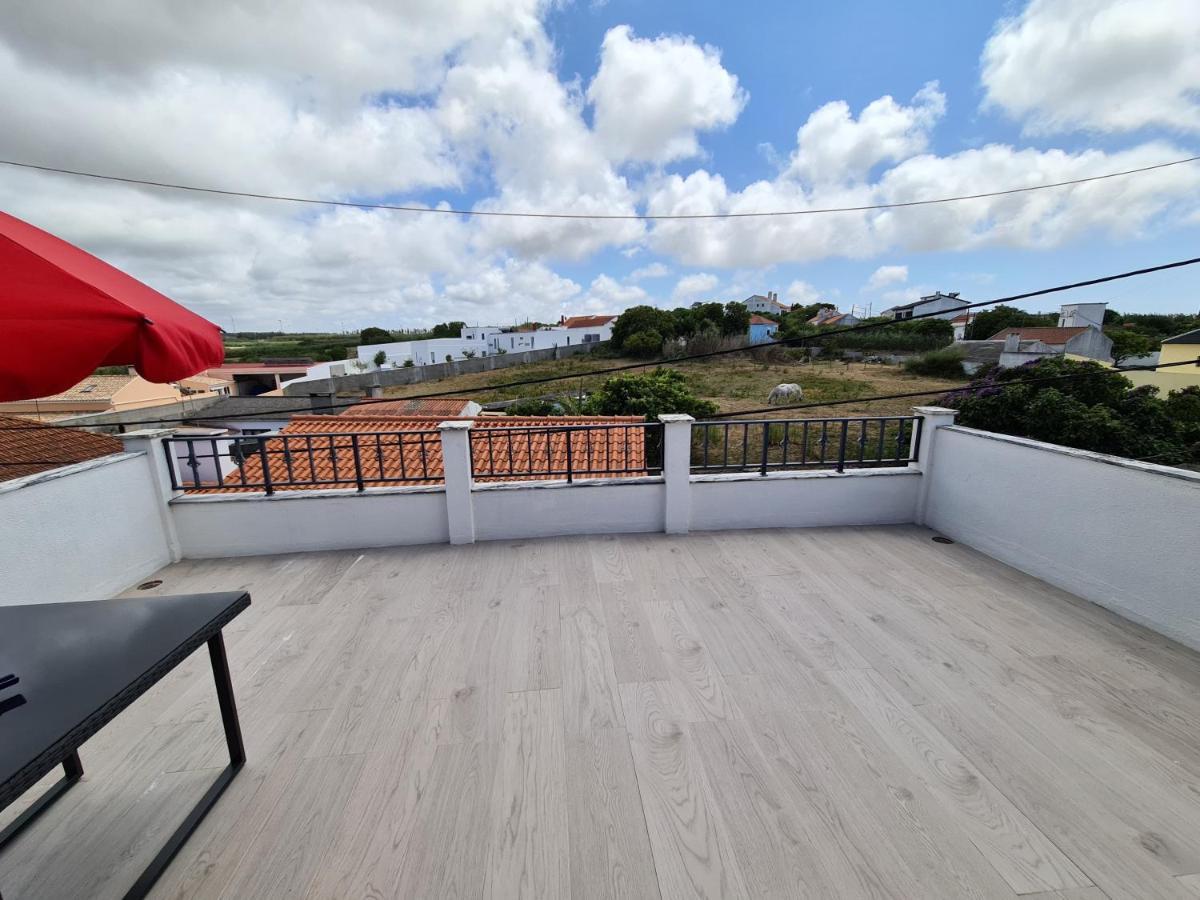 Gomes & Fortunato House Casais Brancos Екстериор снимка